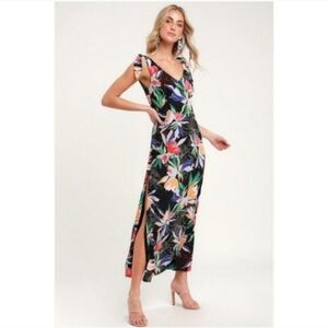 Lulu's Multi Color Floral Maxi Dress